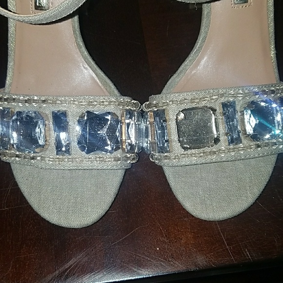 Gold Heels - Picture 2 of 4